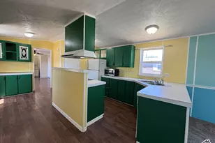 2491 N Hwy 89, Pleasant View, UT 84404 - Photo 23