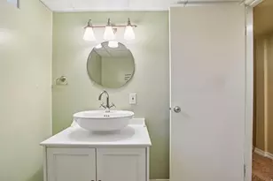 7022 S 2825 E, Cottonwood Heights, UT 84121 - Photo 23
