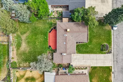 7022 S 2825 E, Cottonwood Heights, UT 84121 - Photo 33