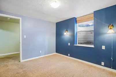 7022 S 2825 E, Cottonwood Heights, UT 84121 - Photo 21