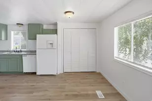 975 E 6600 S, Uintah, UT 84405 - Photo 7