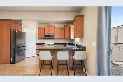 255 Ailee Ln E, Salt Lake City, UT 84107 - Photo 11