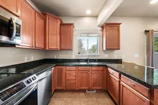 255 Ailee Ln E, Salt Lake City, UT 84107 - Photo 9