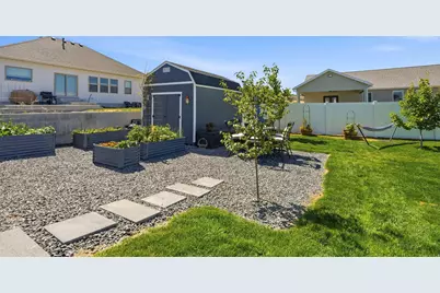 364 E 300 N, Richmond, UT 84333 - Photo 5