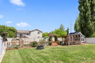 1678 W 600 N, Clinton, UT 84015 - Photo 33