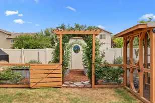1678 W 600 N, Clinton, UT 84015 - Photo 29
