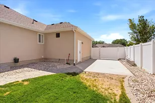 882 N 3625 W, Layton, UT 84041 - Photo 33