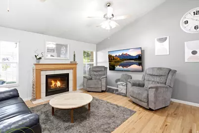 882 N 3625 W, Layton, UT 84041 - Photo 5