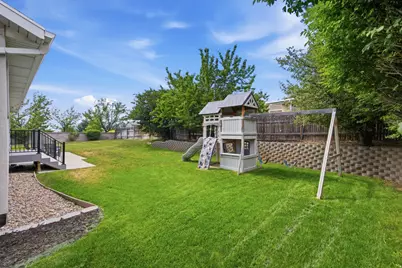 1317 E Knollwood Dr, Sandy, UT 84092 - Photo 53