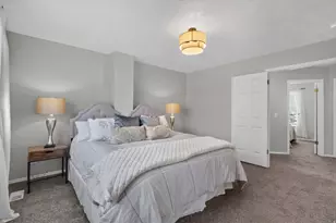 1317 E Knollwood Dr, Sandy, UT 84092 - Photo 25