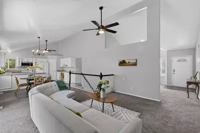 1317 E Knollwood Dr, Sandy, UT 84092 - Photo 9