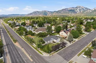 1317 E Knollwood Dr, Sandy, UT 84092 - Photo 71
