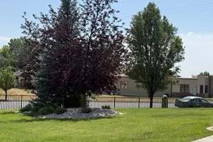 3115 N Whitetail Dr, Layton, UT 84040 - Photo 29