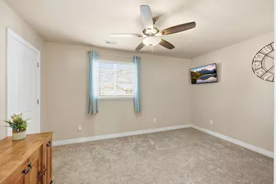 3115 N Whitetail Dr, Layton, UT 84040 - Photo 19