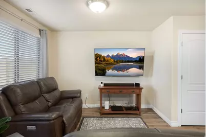 3115 N Whitetail Dr, Layton, UT 84040 - Photo 13