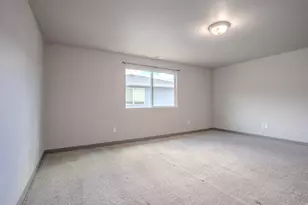 621 W Life Dr, Bluffdale, UT 84065 - Photo 15