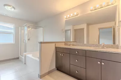 621 W Life Dr, Bluffdale, UT 84065 - Photo 17