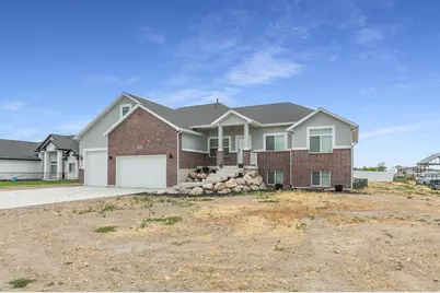 2543 W 3100 N, Farr West, UT 84404 - Photo 3