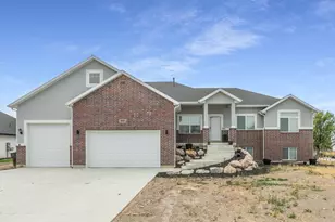 2543 W 3100 N, Farr West, UT 84404 - Photo 1