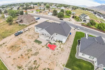 2543 W 3100 N, Farr West, UT 84404 - Photo 45