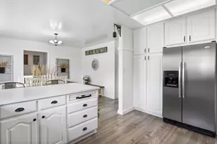 241 E 600 N, Lehi, UT 84043 - Photo 13
