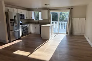10544 S Clearview Dr, Sandy, UT 84070 - Photo 3
