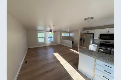 10544 S Clearview Dr, Sandy, UT 84070 - Photo 5