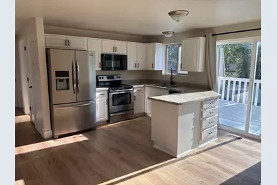 10544 S Clearview Dr, Sandy, UT 84070 - Photo 3