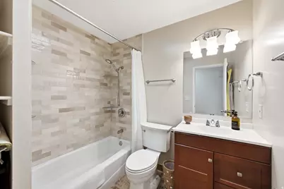 2562 E Dolce Vita Ct S, Cottonwood Heights, UT 84121 - Photo 11