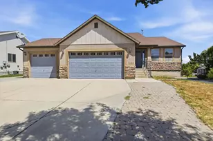7138 W Magnum Vista Pl S, Salt Lake City, UT 84128 - Photo 1