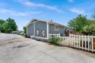 1076 W 600 N, Orem, UT 84057 - Photo 25
