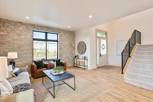 1642 E Center Dr, Lehi, UT 84043 - Photo 9
