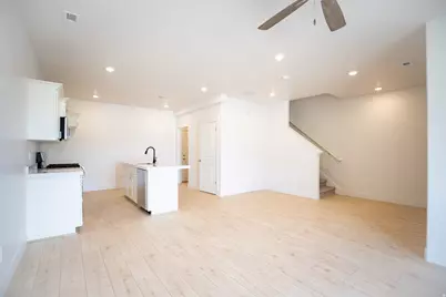 520 W 1875 N, Harrisville, UT 84404 - Photo 3