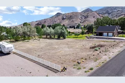 419 E 700 S #14, Monroe, UT 84754 - Photo 3