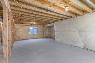 3519 N Sparrow Ln, Eagle Mountain, UT 84005 - Photo 21