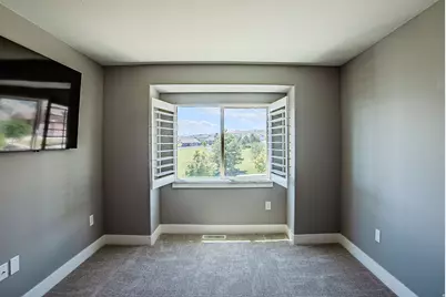 304 W Stillwater Dr S, Saratoga Springs, UT 84045 - Photo 33