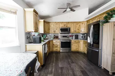18 E 580 N, Santaquin, UT 84655 - Photo 7