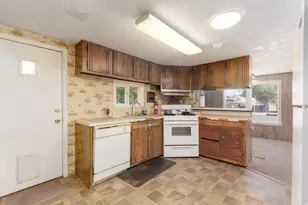 2049 W 1700 N, Saint George, UT 84770 - Photo 9