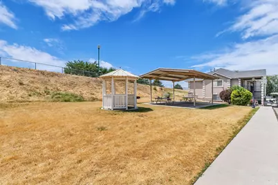 1092 W 420 N, Orem, UT 84057 - Photo 27