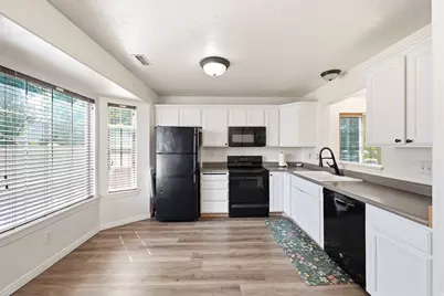 984 N Independence Ave W, Provo, UT 84604 - Photo 7