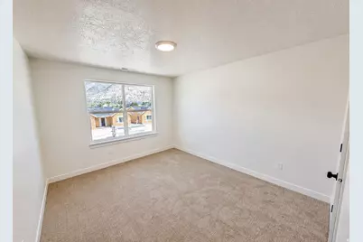 1049 N Summit View Dr, Harrisville, UT 84404 - Photo 15
