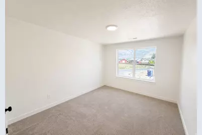 1049 N Summit View Dr, Harrisville, UT 84404 - Photo 17
