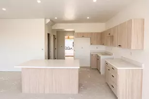 1049 N Summit View Dr, Harrisville, UT 84404 - Photo 3