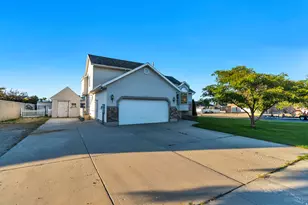 4698 W Colander Dr, West Jordan, UT 84088 - Photo 3