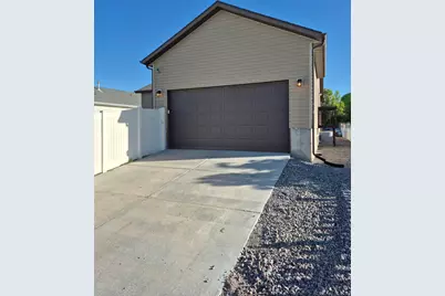 1896 E Juniper Dr, Eagle Mountain, UT 84005 - Photo 3