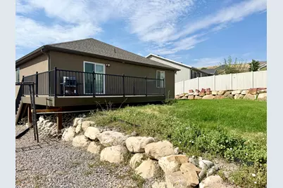 1666 W Foxberry Rd, Santaquin, UT 84655 - Photo 23