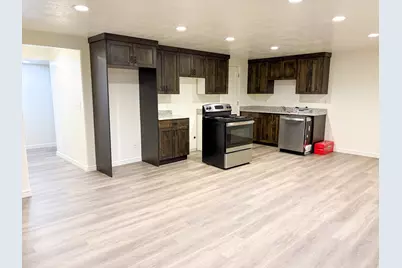 1666 W Foxberry Rd, Santaquin, UT 84655 - Photo 13