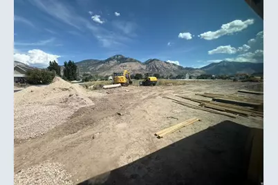 1058 N Summit View Dr W, Harrisville, UT 84404 - Photo 33