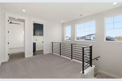 807 E Cy's Meadow Ln S #33, Sandy, UT 84094 - Photo 5