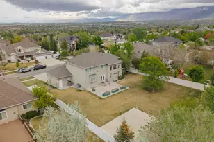598 E Hollow Creek Rd, Draper, UT 84020 - Photo 3
